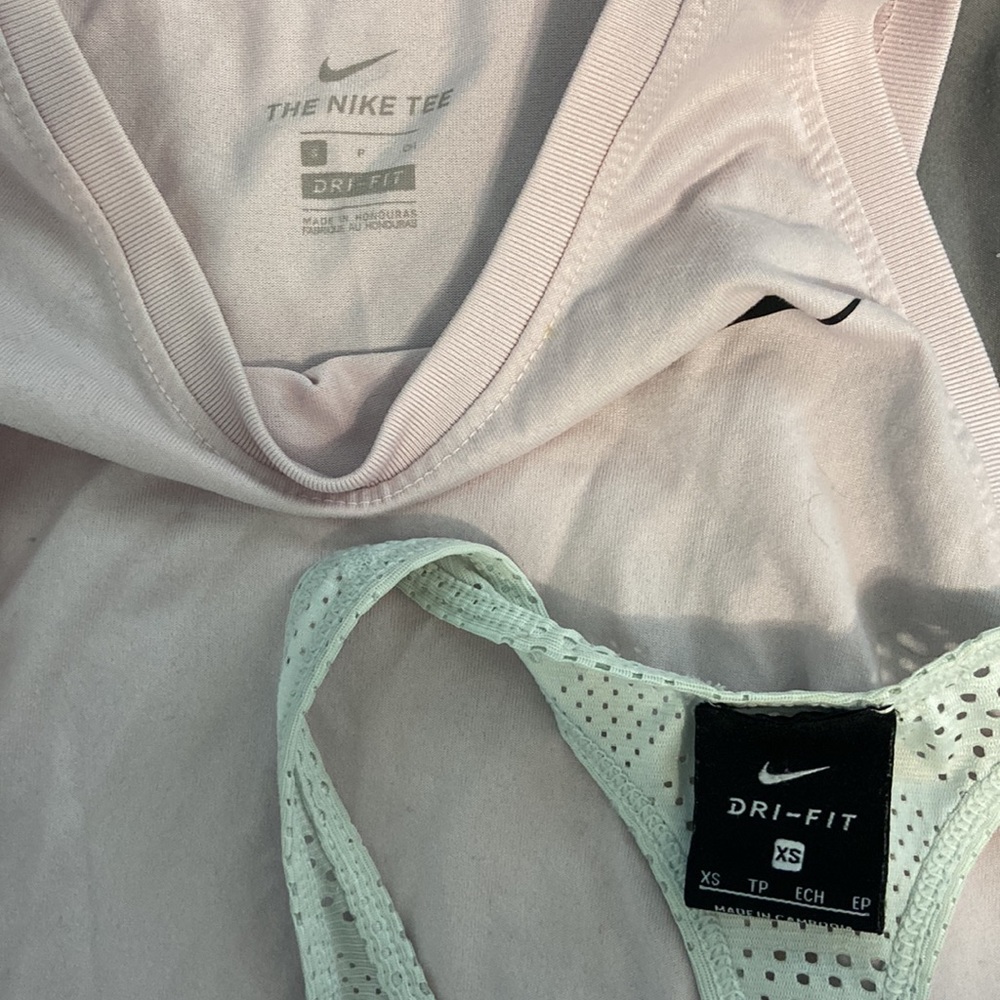 Nike Bundle - Picture 4 of 4